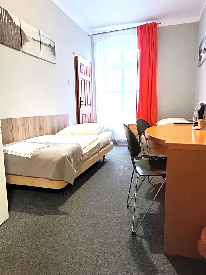 Hostel Krośnieńska 12
