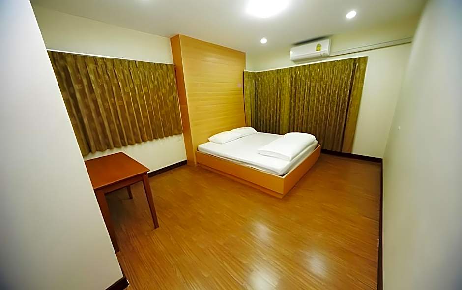 Central Place Serviced Apartment
