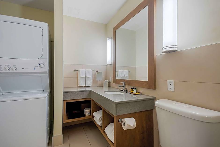 Best Western Plus Sawridge Suites