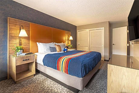 Riverhouse Lodge