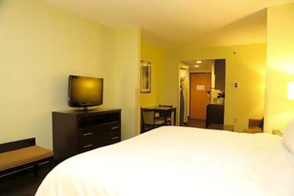 Holiday Inn Express Hotel & Suites Cleveland - Ms By IHG