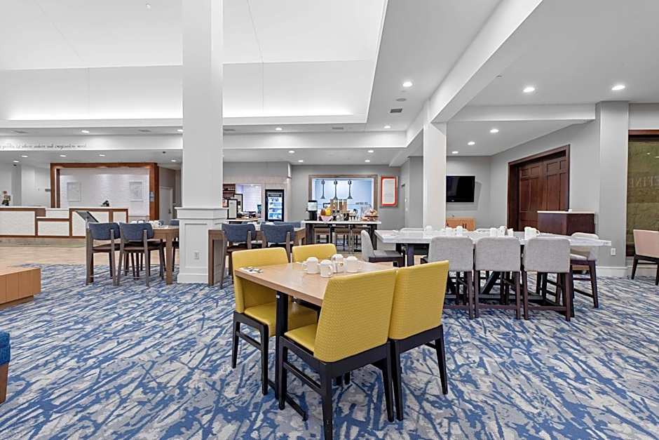 Hilton Garden Inn Auburn