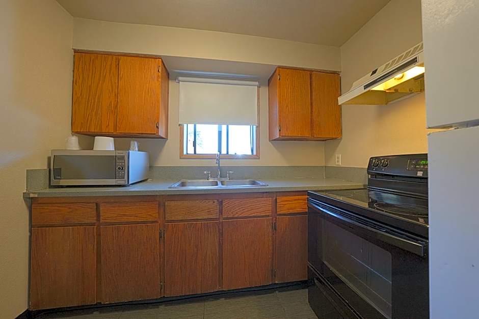 Budget Inn Gladstone By OYO - Portland Clackamas