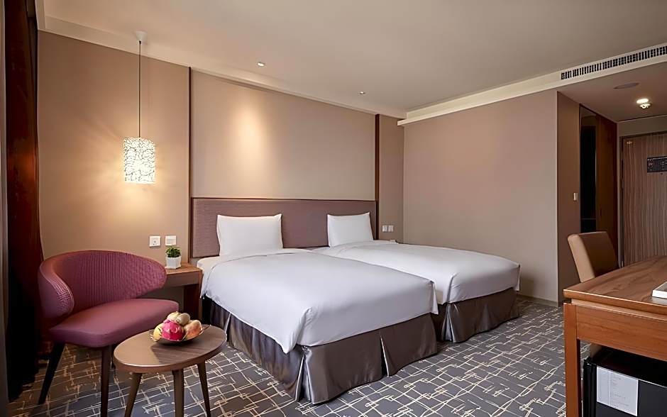 Orange Hotel - Wenhua Chiayi