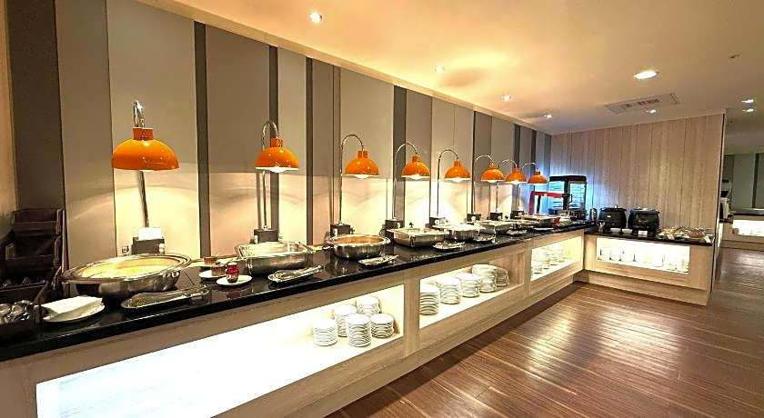 Holiday Inn Express Taipei Train Station