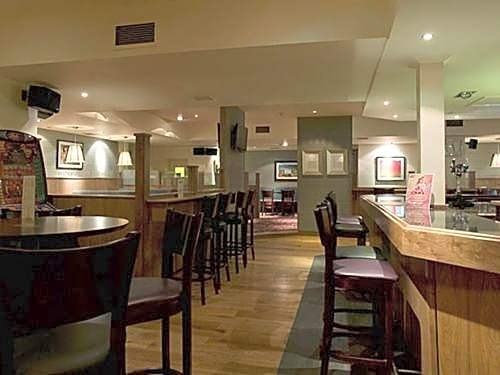 The Orchard Park Hotel