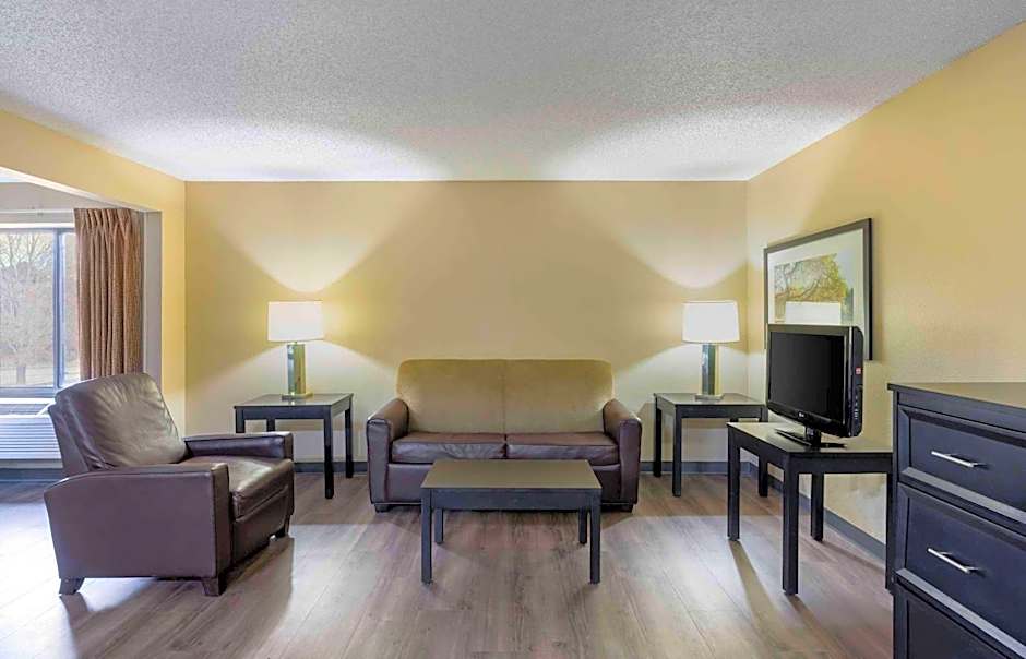 Extended Stay America Suites - Omaha - West