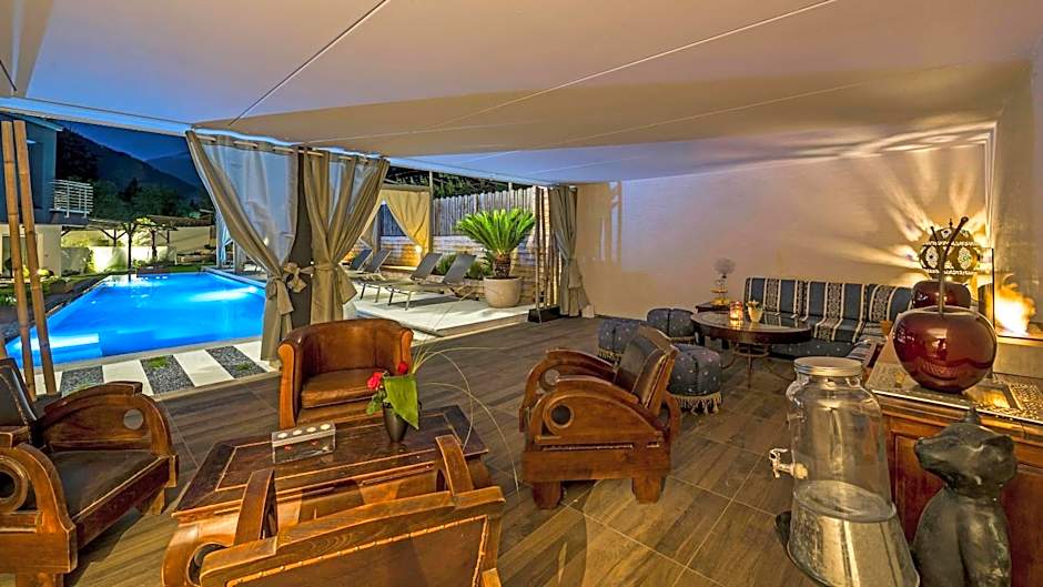 Merangardenvilla adults only