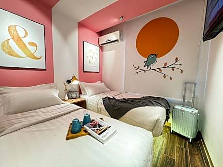 Modern Twin Room