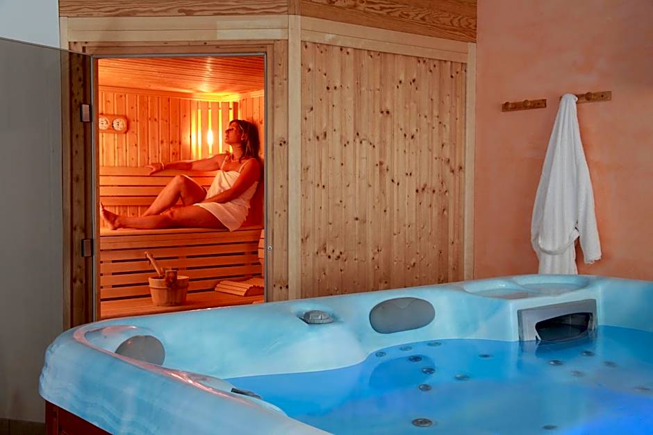 Logis Hôtel Le Vétiné