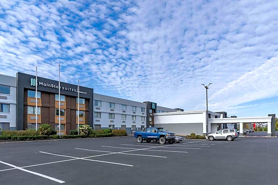 MainStay Suites Lexington I-75