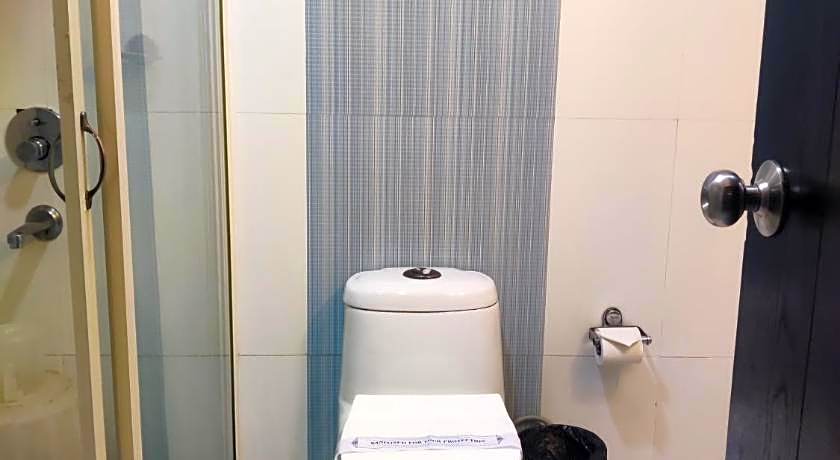 Hotel Delphi Grand Hyderabad - Hi-Tech City, Perfect for Business & Comfort