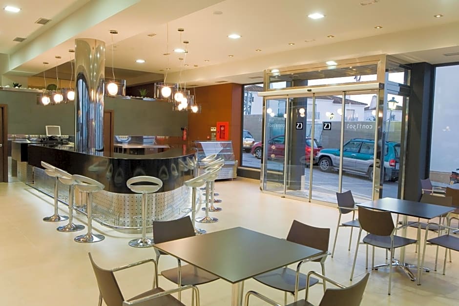 Hotel y Apartamentos Conilsol