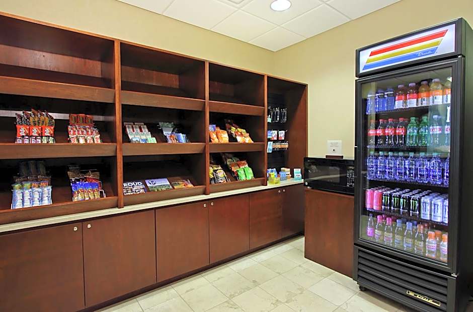 DoubleTree By Hilton Newark