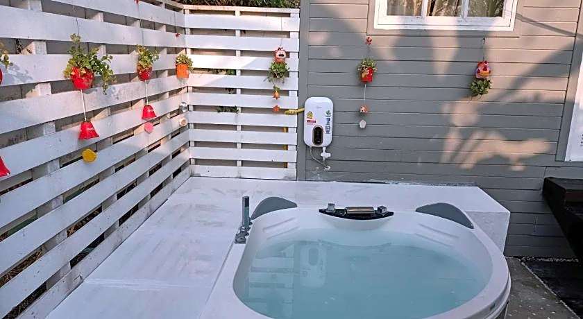 Terrua Main Ten Villa Garden