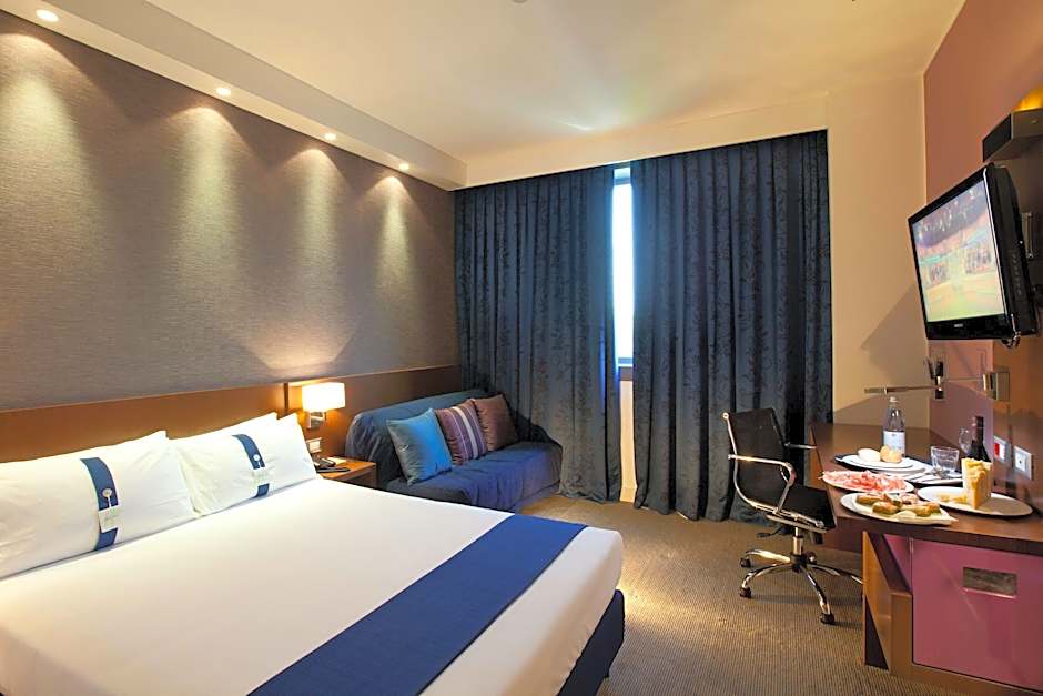 Photo 1 of 2 of Standard 1 Double Bed, Smoking