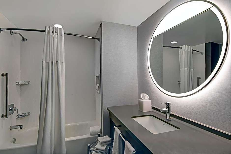 Courtyard by Marriott® Manhattan Aggieville