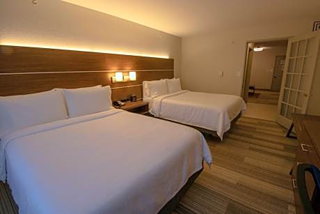 Suite with Two Beds - Non-Smoking