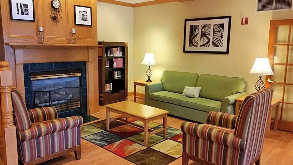 Country Inn & Suites by Radisson, Bloomington-Normal West, IL