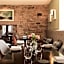 Pentonbridge Inn - Restaurant with Rooms