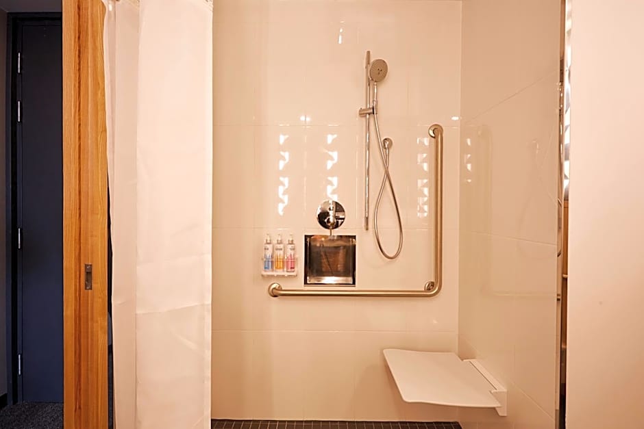 Alt Hotel St. John's