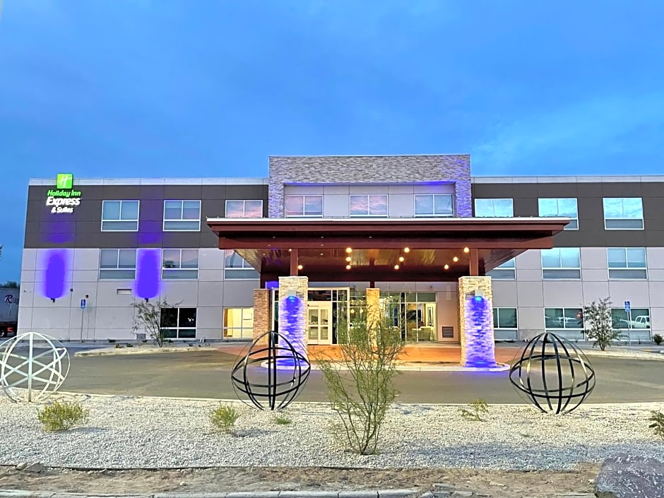 Holiday Inn Express & Suites - Blythe, an IHG Hotel