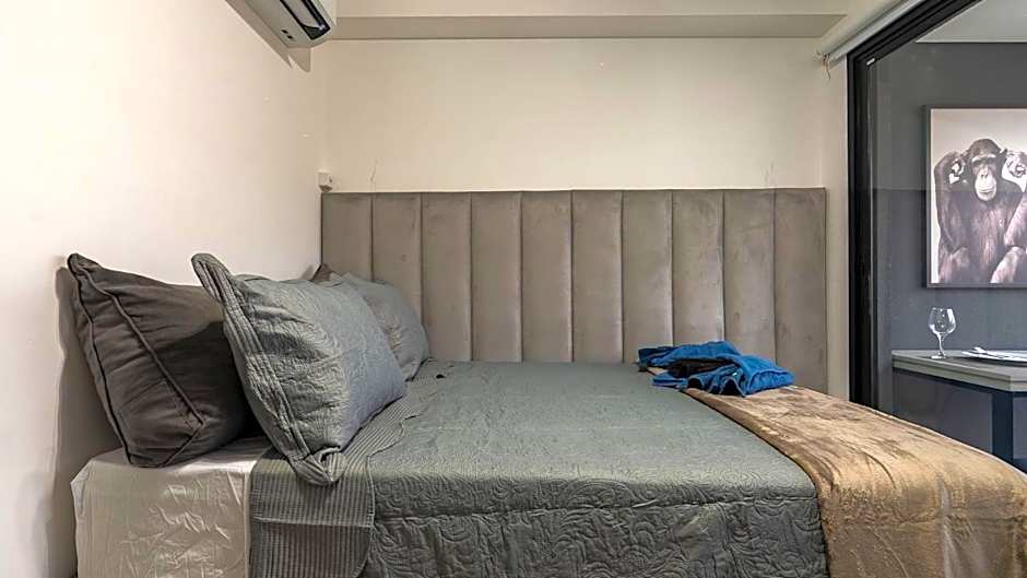 Studios modernos e completos ao lado da estação Vila Mariana