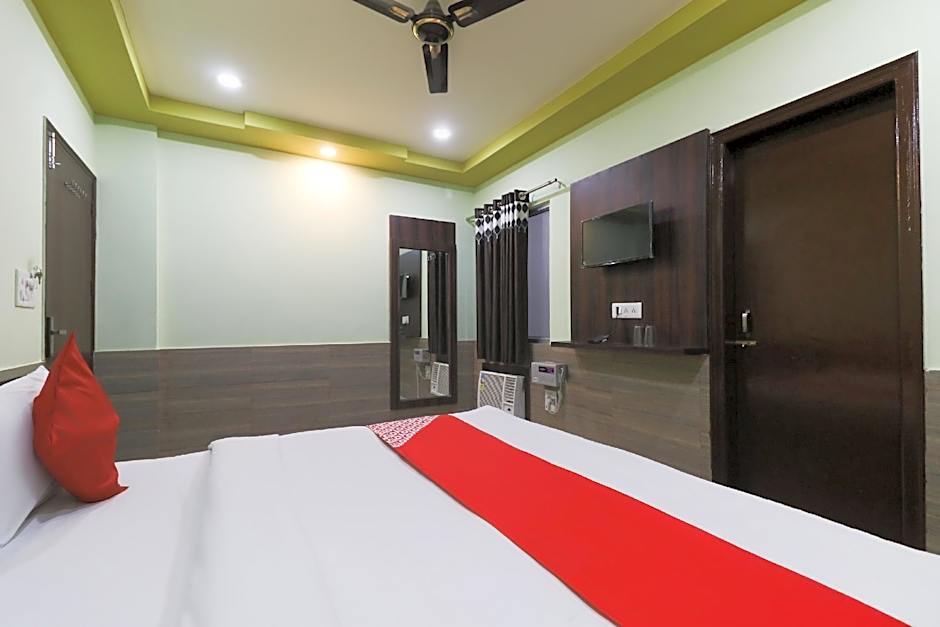 Hotel Dwarkadhish by OYO Rooms – Haridwar, WV
