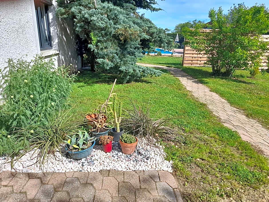 La maison du Bonheur, borne de recharge VE