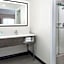 Hampton Inn & Suites Kansas City-Country Club Plaza