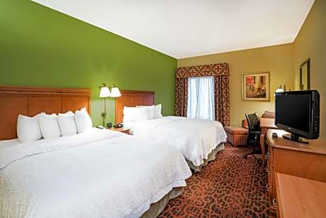 Queen Room with Two Queen Beds - Hearing Access/Non-Smoking