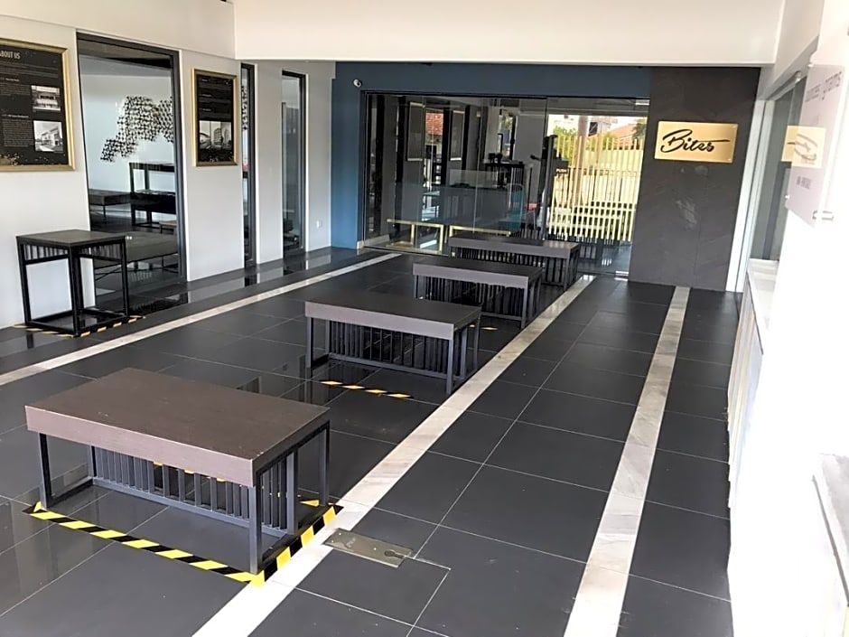 Tropics Eight Suites