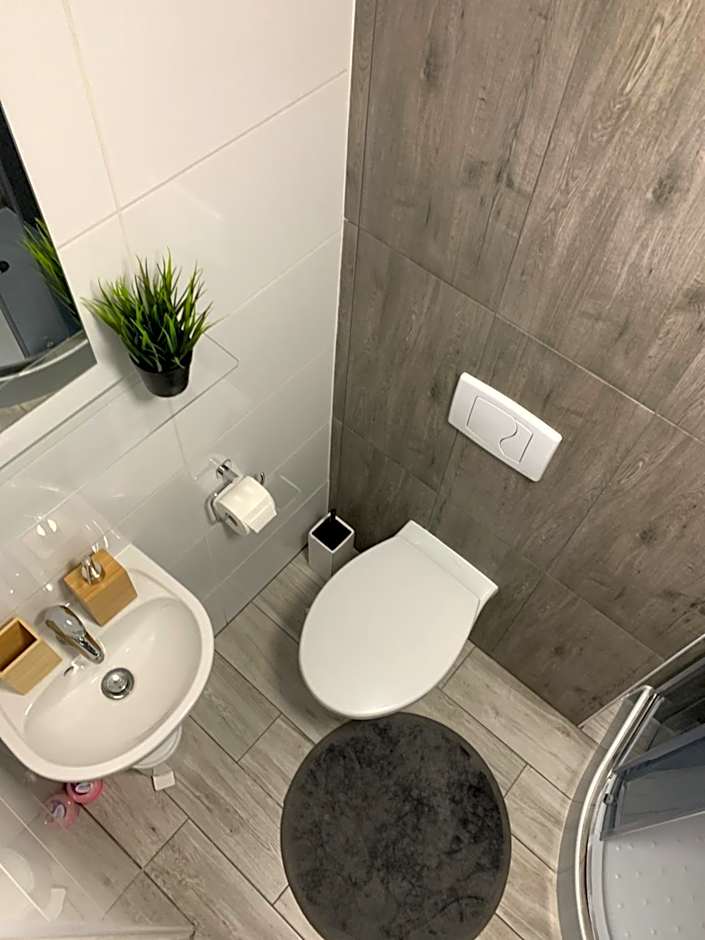 Discover Cracow APARThostel