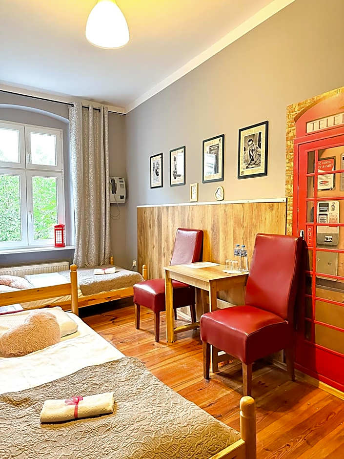 Explorer B&B Old Town Rooms & Apartment #don't be a tourist, be an Explorer!