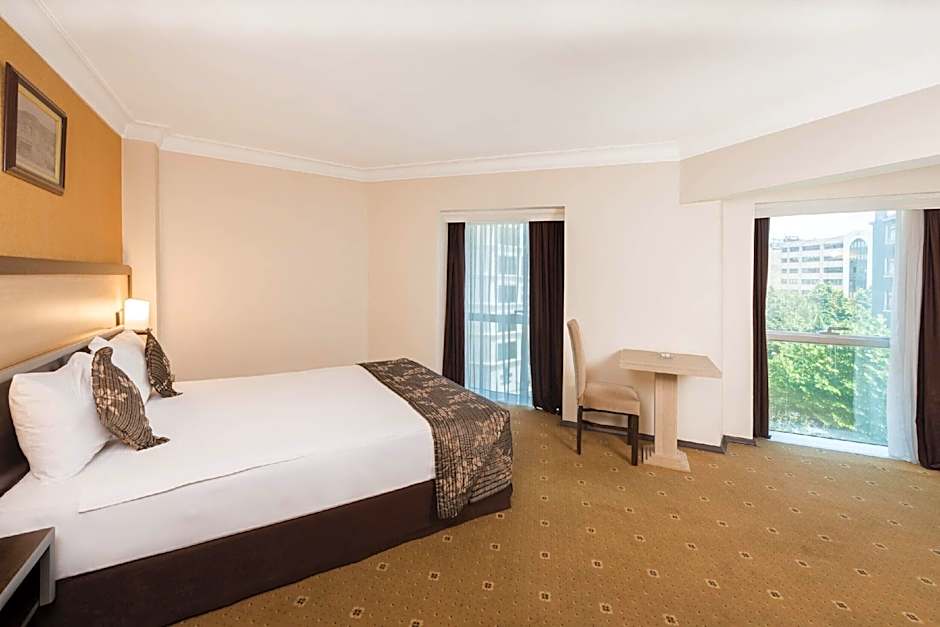 Hotel Ismira