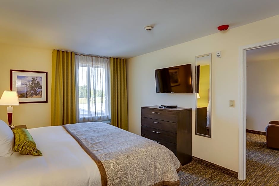 Candlewood Suites College Station