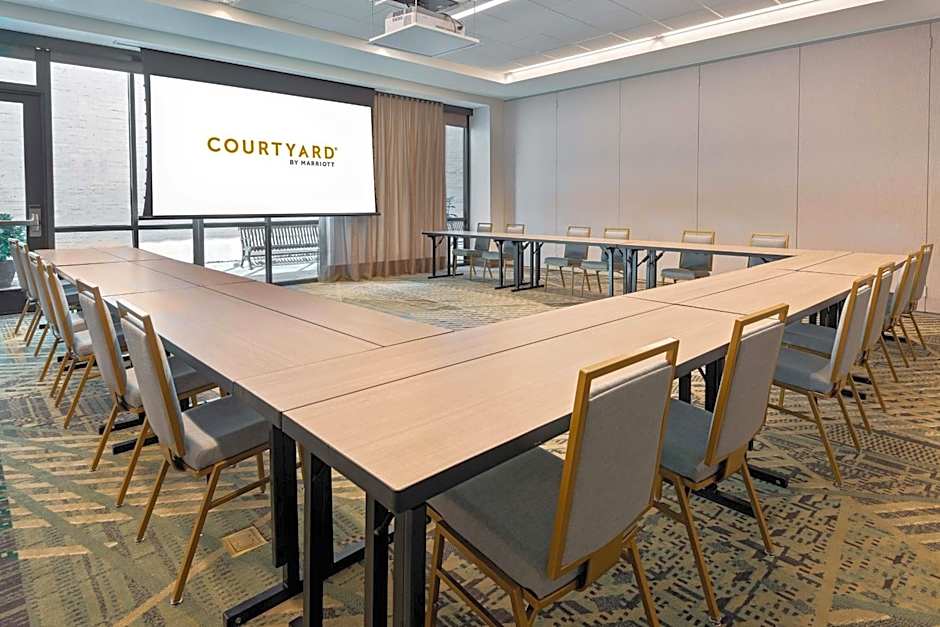 Courtyard by Marriott Atlanta Midtown