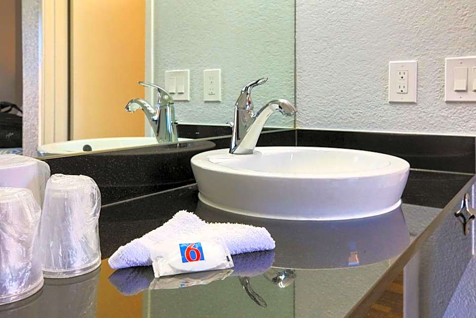 Motel 6-Sacramento, CA - Old Sacramento North