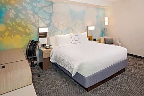 Corner King Guest Room