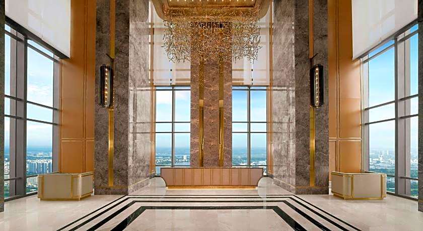 Vinpearl Landmark 81, Autograph Collection