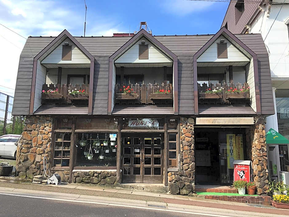 Hunter Lodge