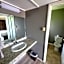 Lamplighter Inn By OYO Independence