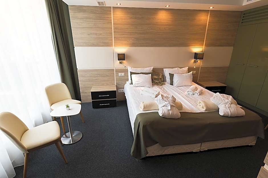 Hotel Zena Beauty & Shopping Center