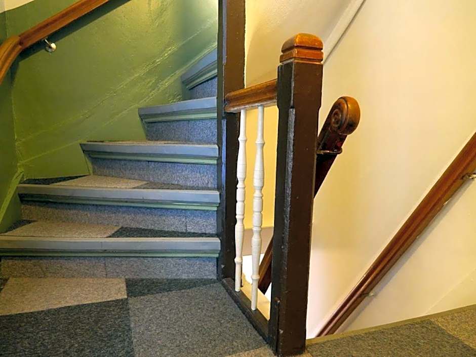 Hotel Adolesce