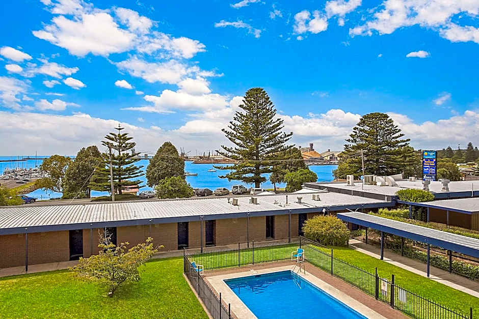 Richmond Henty Hotel