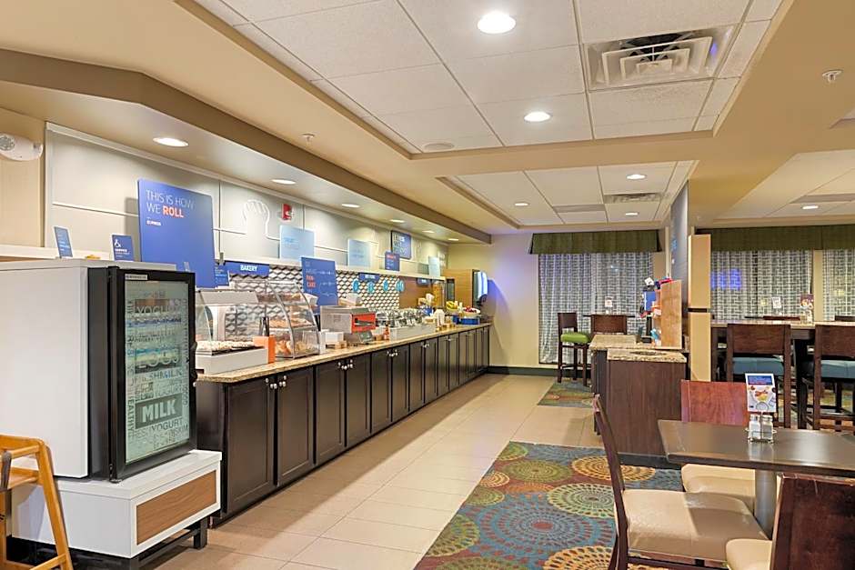 Holiday Inn Express Bloomington West By IHG
