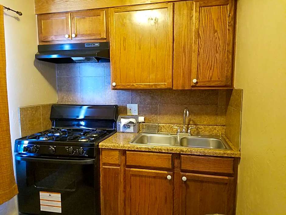 Budget Inn