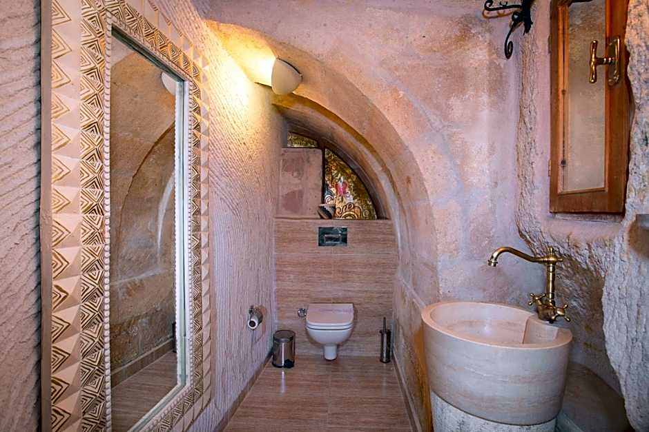Cappadocia Fairy Chimneys Selfie Cave Hotels - Special Class