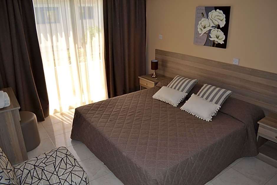Marianna Hotel Apartments