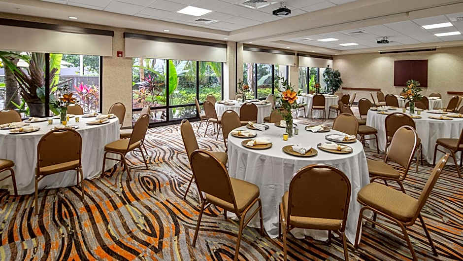 Best Western Plus Kendall Hotel & Suites